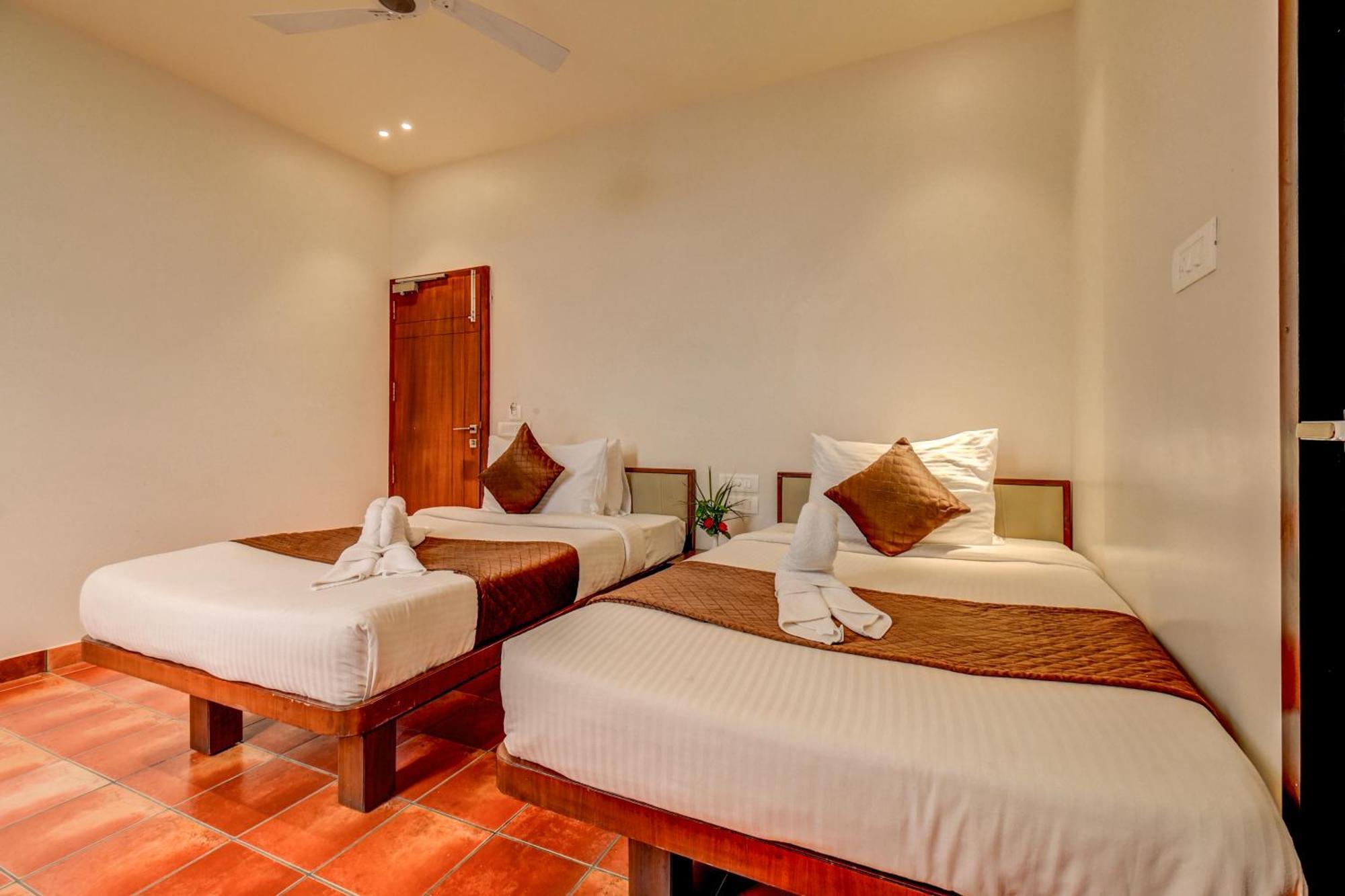 Hotel J N Stay Mysore - 12 Minutes To Mysore Palace Exterior photo